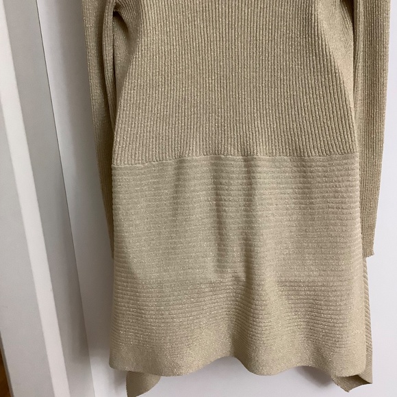 Shimmery Good Shapely Cardigan fits Sz L 36-38 bust Excellent condition - Picture 8 of 11